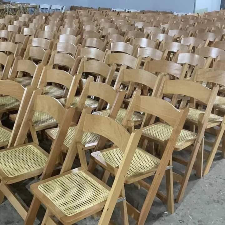 Stackable Banquet Dining Plastic X Back Resin Crossback Chair for Event Vintage Design Farm Vineyard Oak Wood X Back Chairs Wooden Brown Chair Cross Back for sale at wholesale prices - Image 2